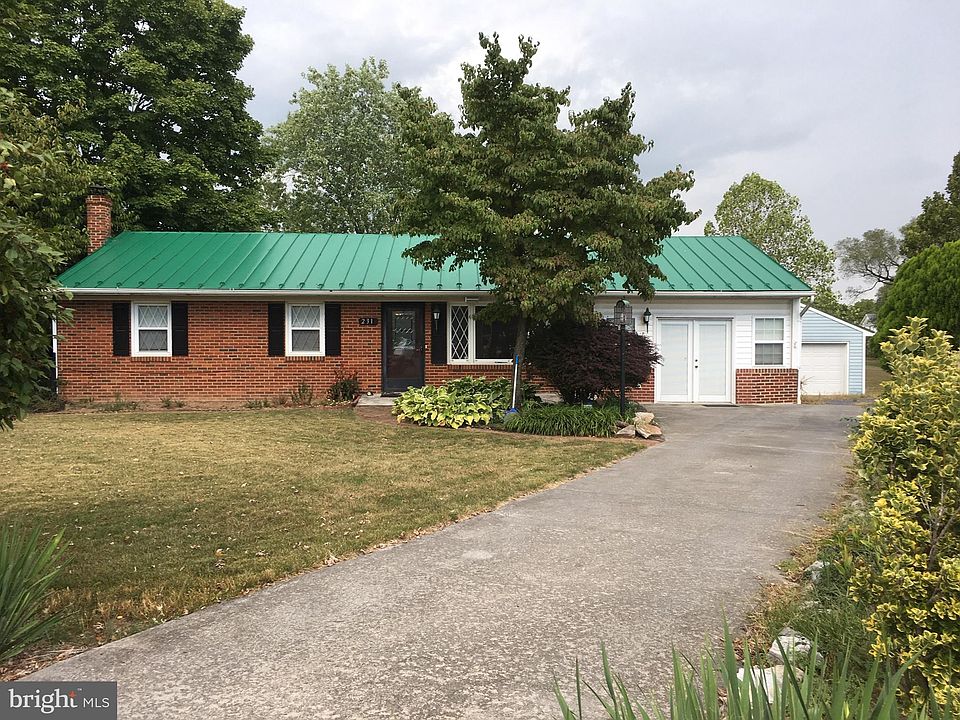 1st image of 231 Stafford Dr