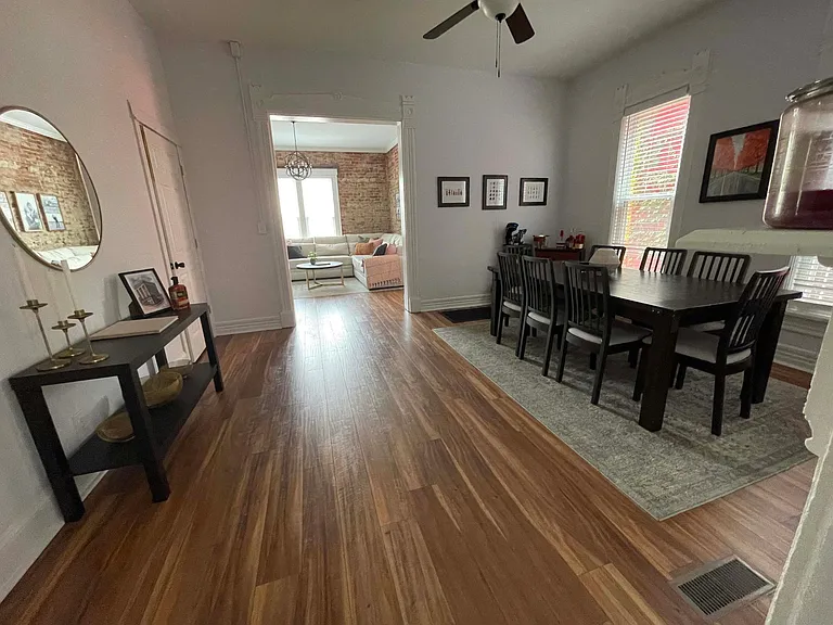 328 Oak St — Photo 7