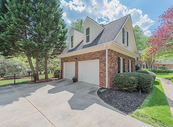 2nd image of 243 Summermore Dr