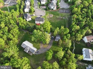 626 W Church Rd, Sterling, VA 20164