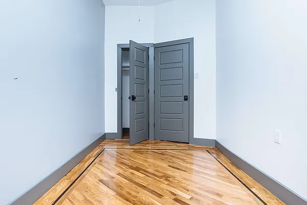 Rented by Nooklyn NYC LLC | media 13