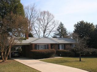 3257 Faragut Ct, Falls Church, VA 22044
