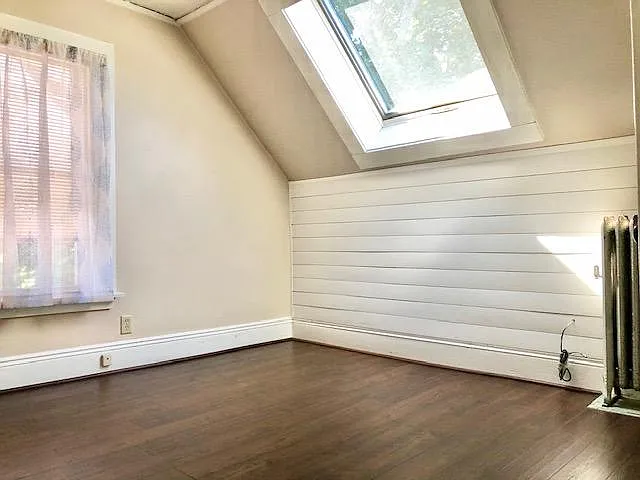 Bedroom 1 w/skylight