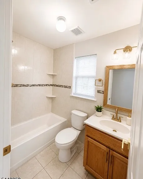 426 Marshall St — Photo 8