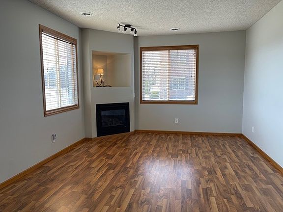 Living Room_03252021
