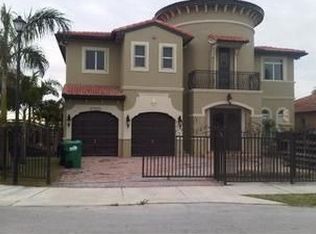 16208 SW 65th Ln, Miami, FL 33193