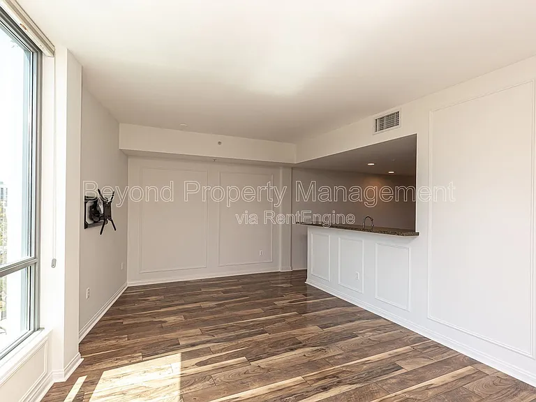 253 10th Ave #525 — Photo 12