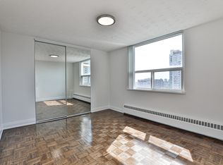 100 Maitland St E, Toronto, ON M4Y 1E2