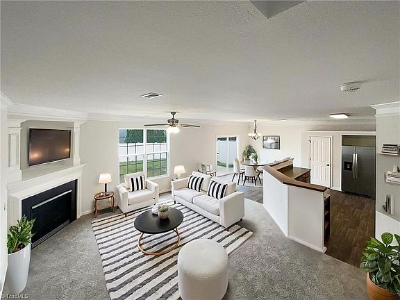 2nd image of 1401 Paulonia Way