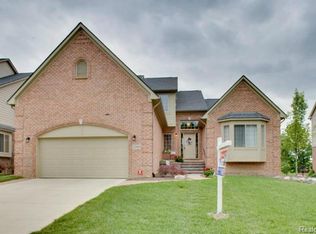 12410 Wendover Dr, Plymouth, MI 48170