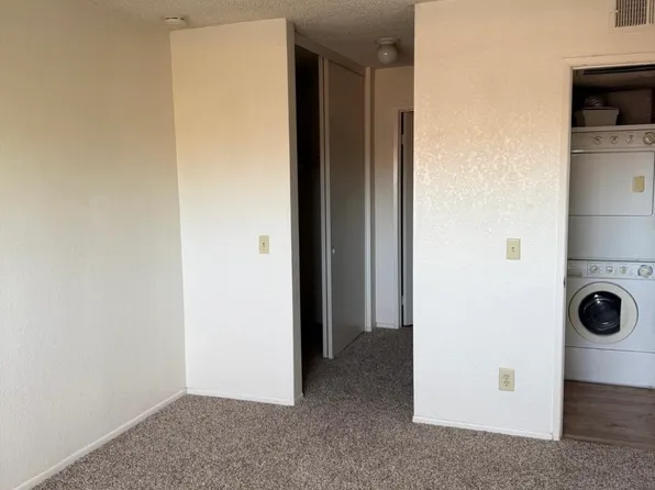 2497 W Acacia Ave, Hemet, CA 92545