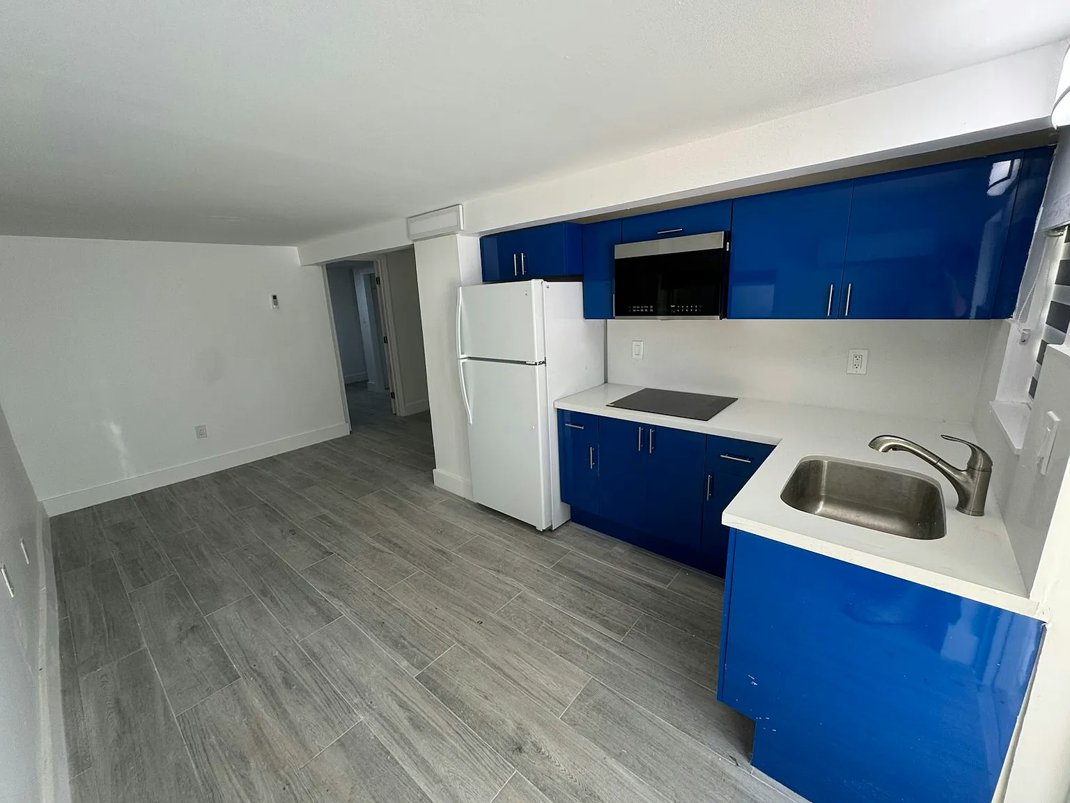 7 Sunset Road, Unit 3 — Photo 4