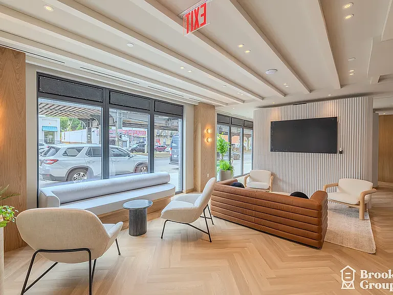 1889 Atlantic Ave #8C — Photo 3