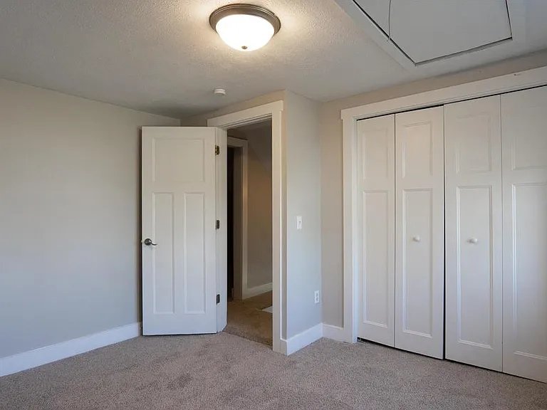1602 Johnson St NE — Photo 13