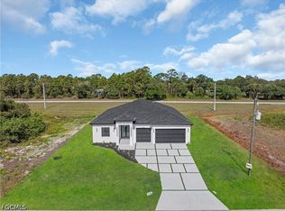 8005 Sunrise Cir, Labelle, FL 33935