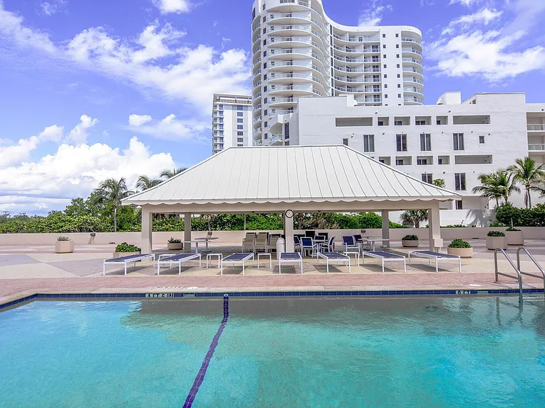 4200 N Ocean Dr #2-605 — Photo 35