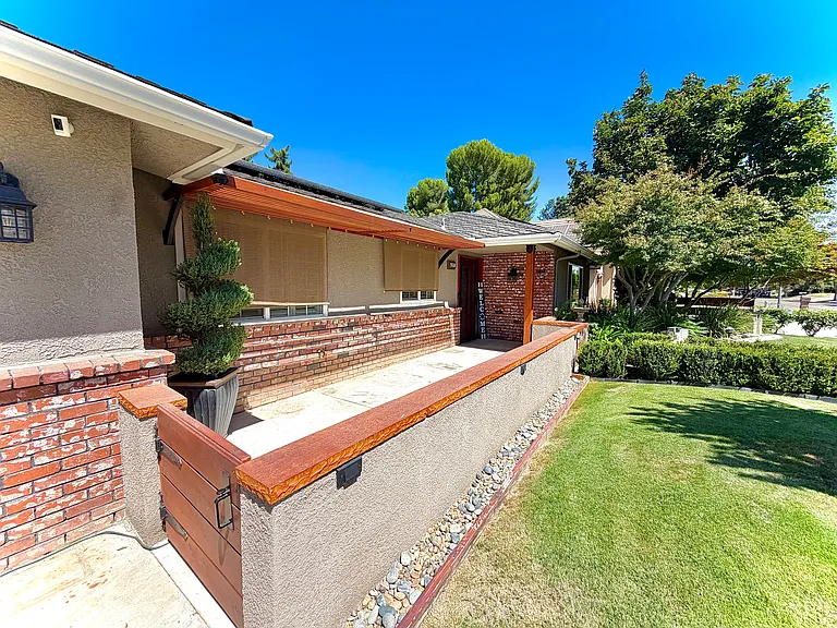 6297 N Feland Ave — Photo 2