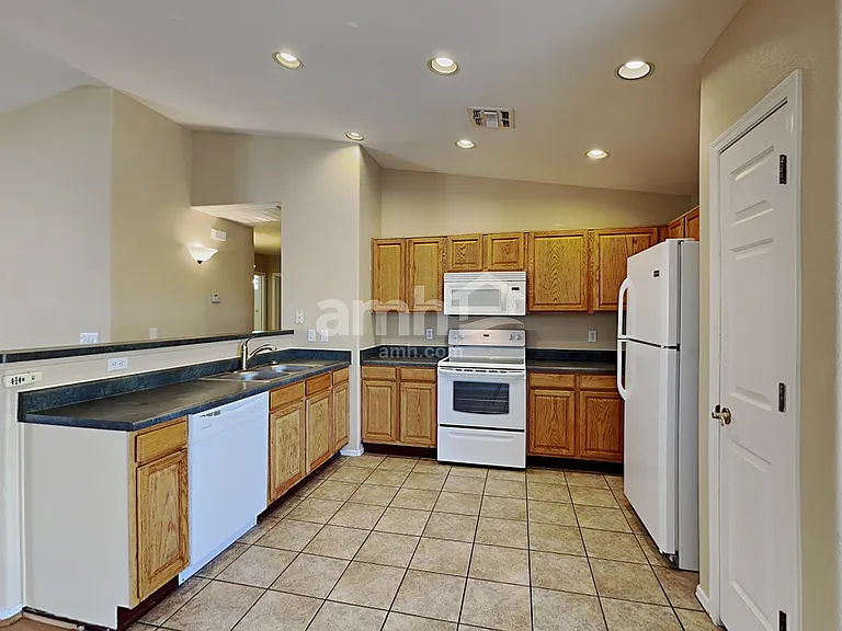 10181 E Desert Paradise Pl — Photo 3