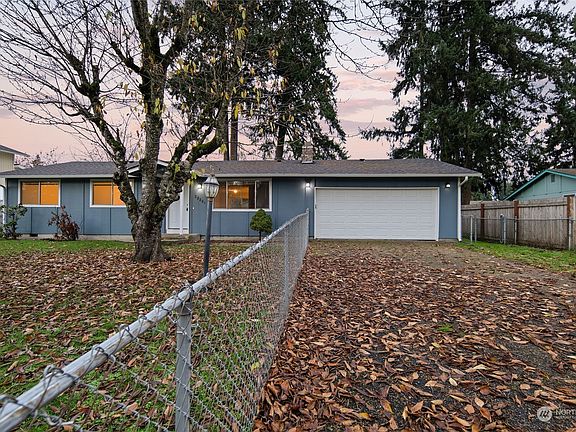 3rd image of 22201 44th Avenue E