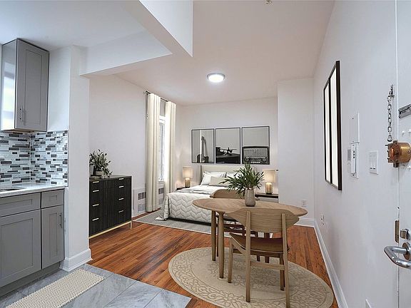 5th image of 414 E 10th St #6C