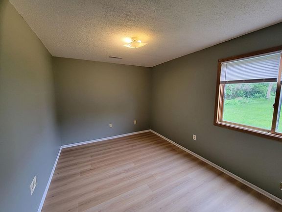 4th image of 3207 12th Ave #D