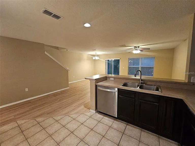 622 Old Pine Ct — Photo 3
