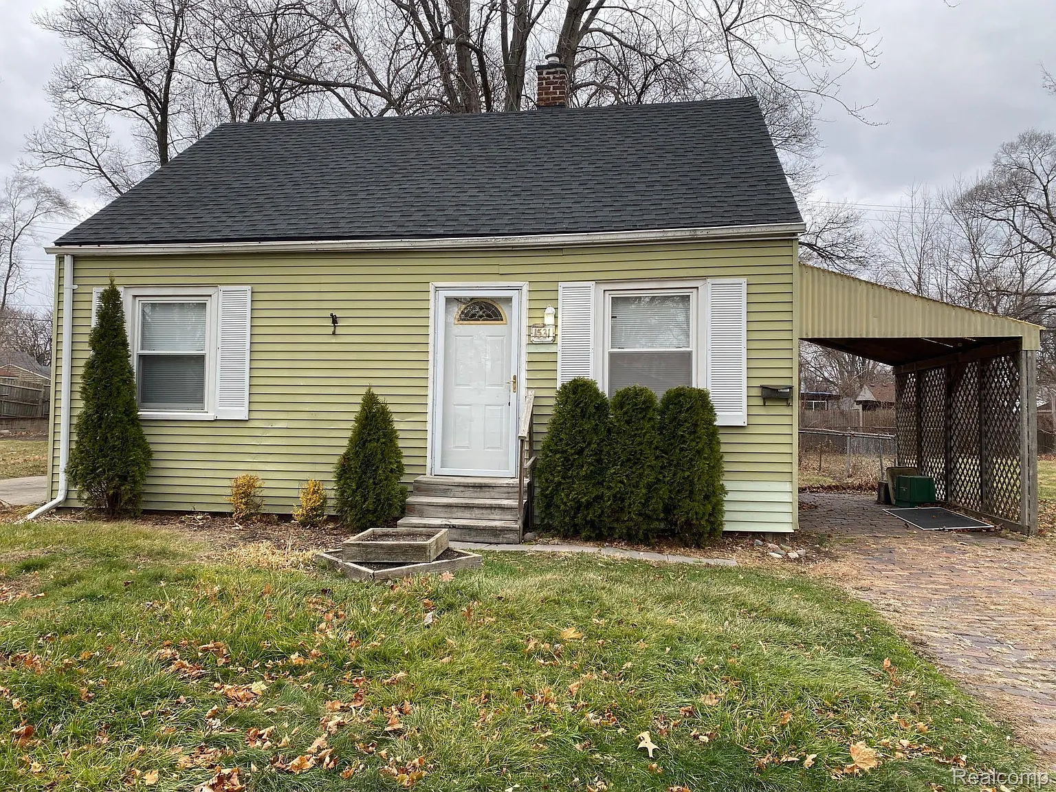 1531 E Madge Ave photo 1