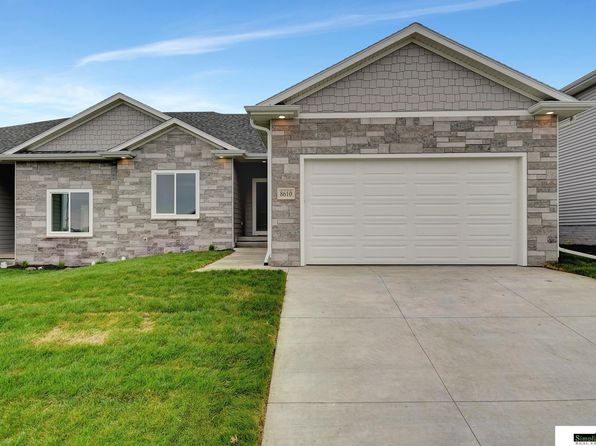 8610 S 49th St, Lincoln, NE 68516