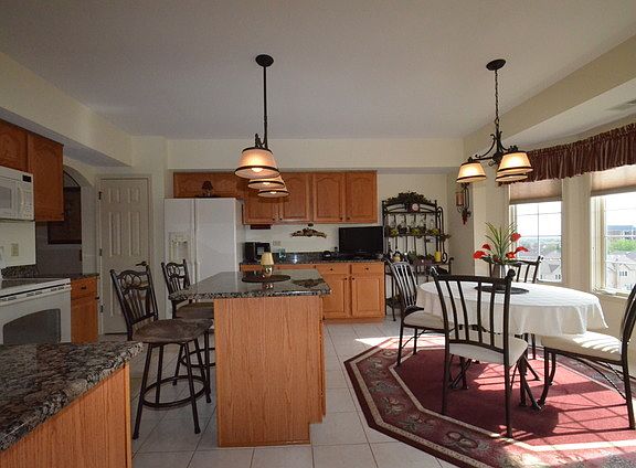 5th image of 7722 Greenway Blvd Unit 4NW