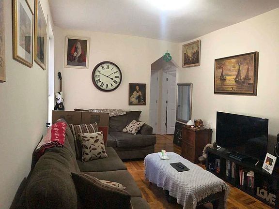 4th image of 28-14 42nd St #3C