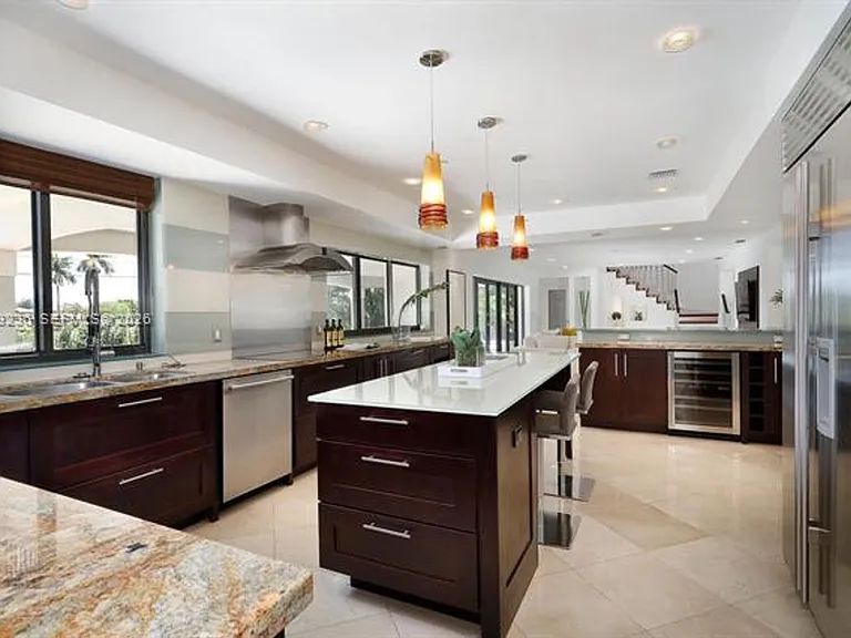 3425 Alhambra Cir — Photo 23