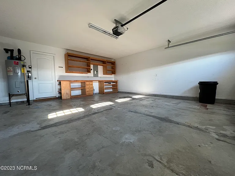 704 Radiant Dr — Photo 23
