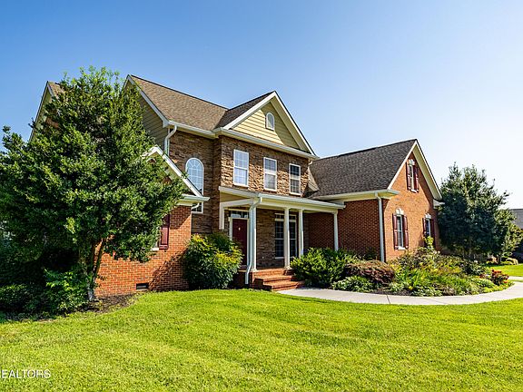3rd image of 3205 Whittenburg Dr