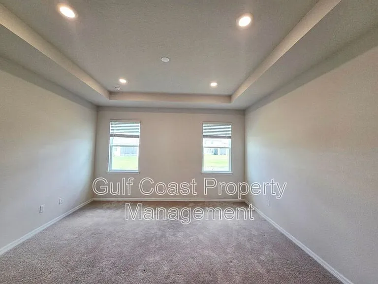 611 160th St E — Photo 11