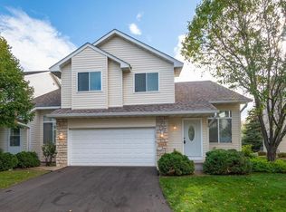 1663 Delaney Ln, Shakopee, MN 55379