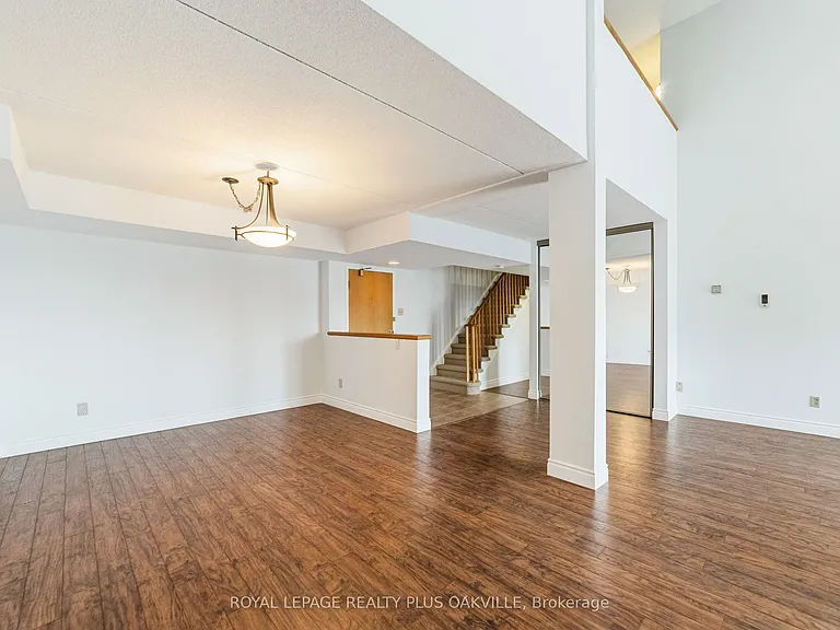 100 Bronte Rd #404 — Photo 11