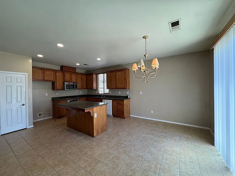 11713 Starlight Dr — Photo 3