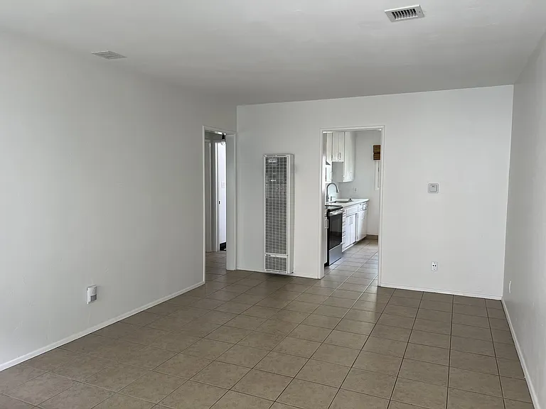 4463 Mentone St #5 — Photo 9