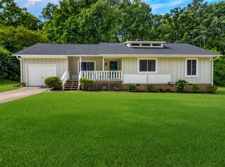 2013 Englewood Dr, Apex, NC 27539