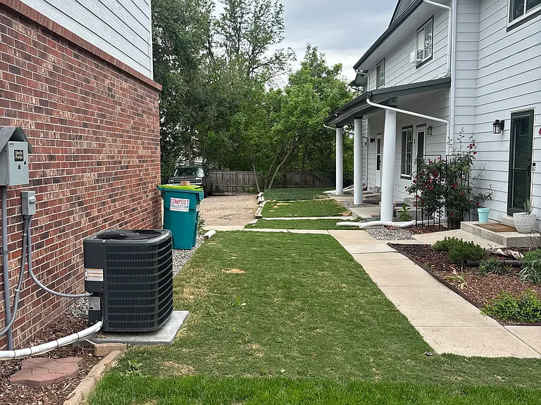 Addtl Green Outside Shared Space