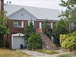 1st image of 2566 Bessemund Ave