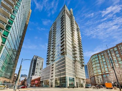653 N Kingsbury St APT 2102, Chicago, IL, 60654