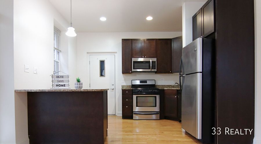 1st image of 7360 N Hoyne Ave APT 3