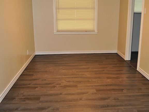 3rd image of 108 Wilmington Ave