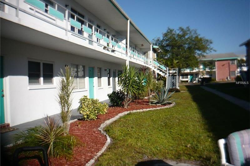 1st image of 6050 21st St N APT 12