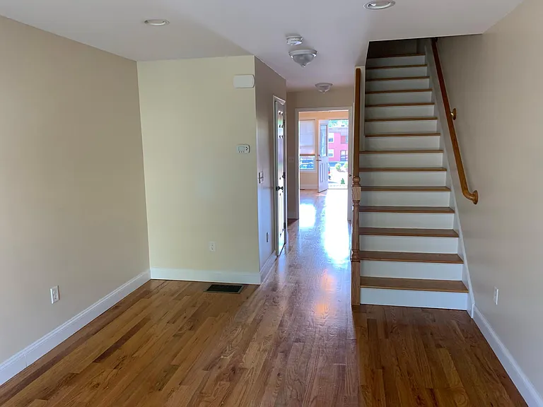 26 Fair St — Photo 7