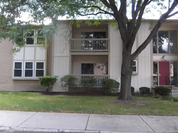 27860 Berrywood Ln Unit 21, Farmington Hills, MI 48334