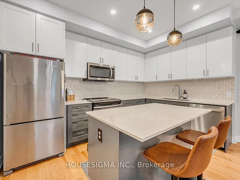1190 Cawthra Rd #606 — Photo 12