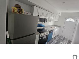408 Chaplin St SE