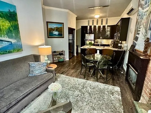 2 bed, 900 sqft, $3,750 — Photo 4